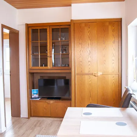 Apartment Haus Ahorn 6 *